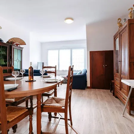 Apartment Lumineux A - 3 Pieces, 54m² - Proche Et Commerces, Stationnement Inclus - Fr-1-477-100 *