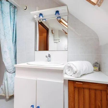 Lumineux A - 3 Pieces, 54m² - Proche Et Commerces, Stationnement Inclus - Fr-1-477-100 Apartment *